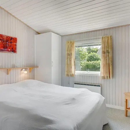 Holiday home Tess - 50m From The Sea By Interhome Skovmose