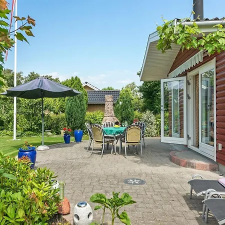 Prázdninový dům Tess - 50m From The Sea By Interhome