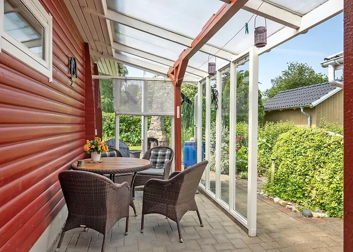 Tess - 50m From The Sea By Interhome