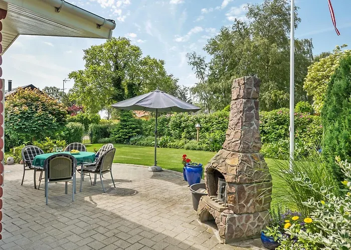 Tess - 50m From The Sea By Interhome