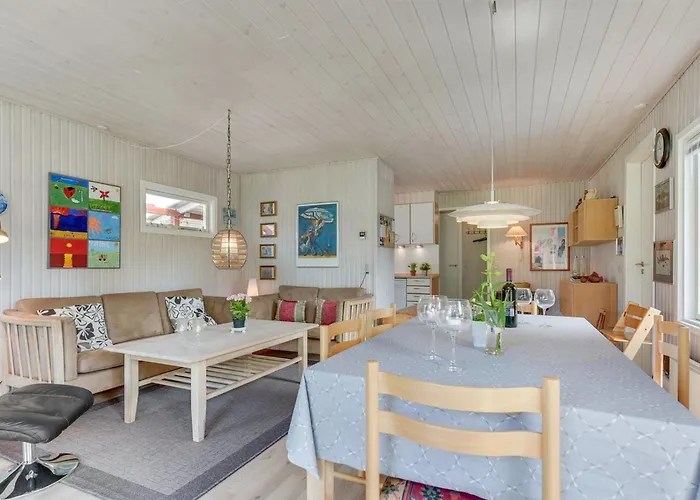 Tess - 50m From The Sea By Interhome *