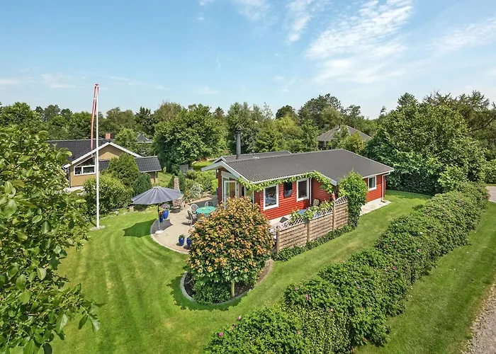 Tess - 50m From The Sea By Interhome *